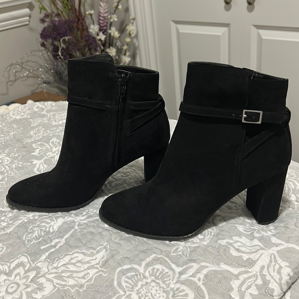 Banana Republic Black Faux Suede Booties